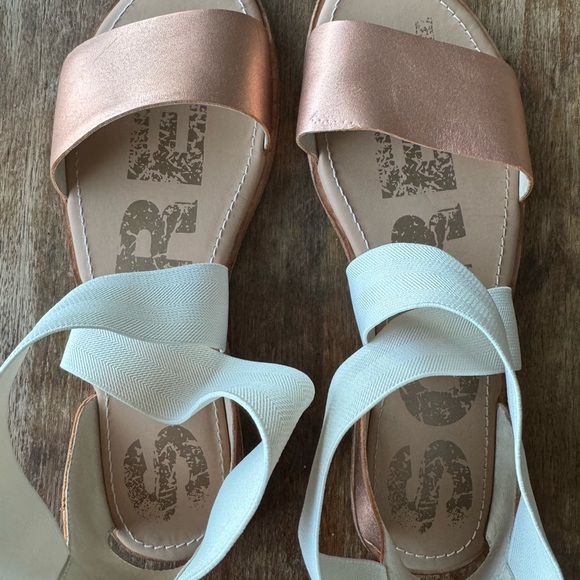 Sorel Ella Sandals Size 9 - Picture 4 of 6